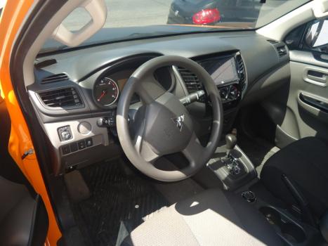 MITSUBISHI L 200 Savana 3.2 16V 4X4 TURBO DIESEL INTECOOLER, Foto 4