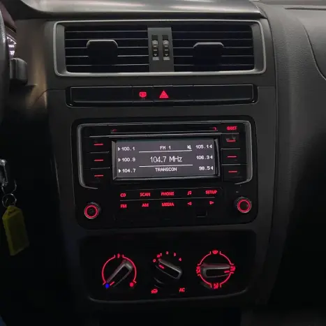 VOLKSWAGEN Fox 1.6 4P MSI TRENDLINE FLEX, Foto 20