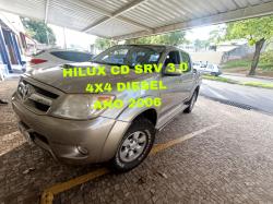 TOYOTA Hilux Caminhonete 3.0 4P 4X4 SRV TURBO DIESEL CABINE DUPLA