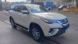 TOYOTA Hilux SW4 2.8 4P SRX 4X4 TURBO DIESEL AUTOMTICO