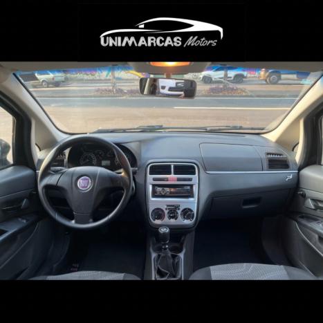 FIAT Punto 1.4 FLEX 4P, Foto 8