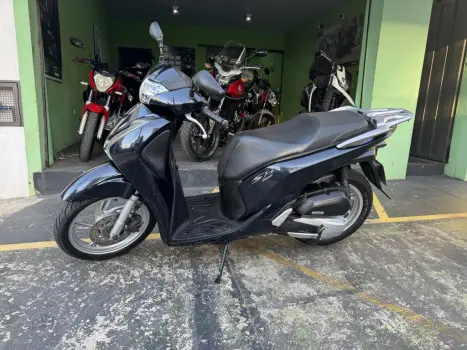 HONDA SH 150 I DLX, Foto 1