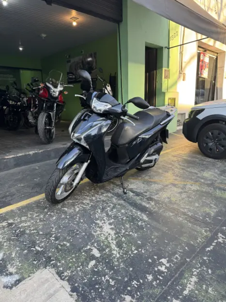 HONDA SH 150 I DLX, Foto 3