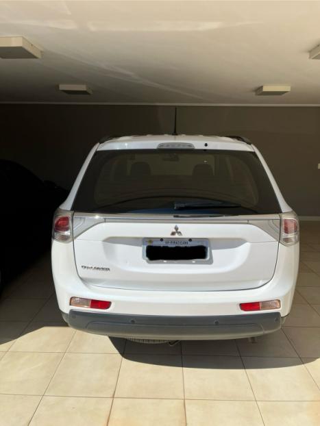 MITSUBISHI Outlander 2.0 16V 4P AUTOMTICO, Foto 3