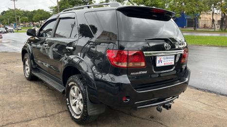 TOYOTA Hilux SW4 3.0 V6 12V 4P 4X4 AUTOMTICO, Foto 11