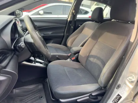 TOYOTA Yaris Sedan 1.5 16V 4P FLEX XL MULTIDRIVE AUTOMTICO CVT, Foto 12
