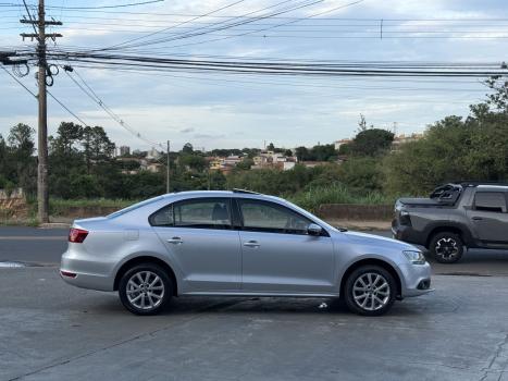 VOLKSWAGEN Jetta 2.0 4P CONFORTLINE TIPTRONIC AUTOMTICO, Foto 5