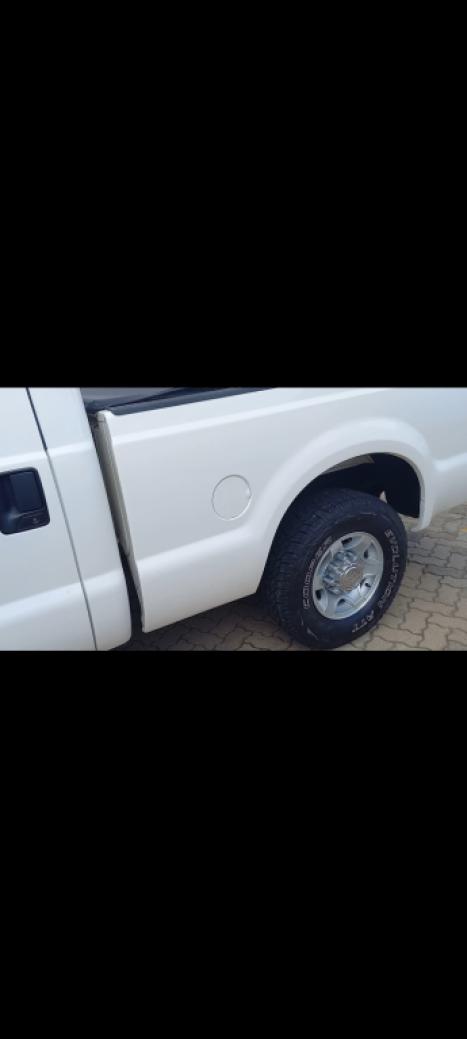 FORD F-250 4.2 XLT TURBO INTERCOOLER CABINE SIMPLES, Foto 4