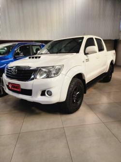 TOYOTA Hilux Caminhonete 3.0 16V 4P 4X4 SRV TURBO DIESEL CABINE DUPLA AUTOMTICO