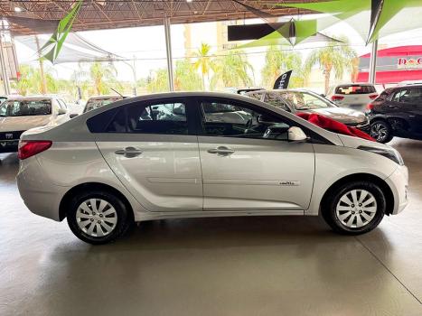 HYUNDAI HB 20 Sedan 1.6 16V 4P FLEX COMFORT PLUS, Foto 13