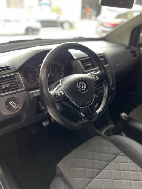 VOLKSWAGEN Fox 1.6 4P HIGHLINE FLEX, Foto 4