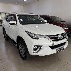 TOYOTA Hilux SW4 2.8 4P SRX 4X4 TURBO DIESEL AUTOMTICO