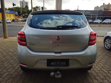 RENAULT Sandero 1.0 16V 4P FLEX EXPRESSION, Foto 4