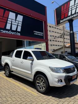 TOYOTA Hilux Caminhonete 2.7 16V 4P SRV FLEX CABINE DUPLA AUTOMTICO