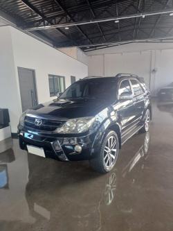 TOYOTA Hilux SW4 3.0 16V 4P SRV 4X4 TURBO DIESEL AUTOMTICO
