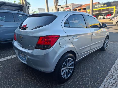 CHEVROLET Onix Hatch 1.4 4P FLEX LT, Foto 2