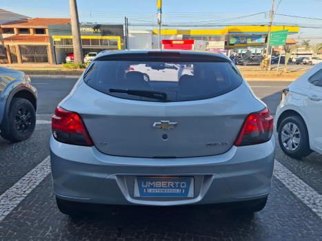 CHEVROLET Onix Hatch 1.4 4P FLEX LT, Foto 3