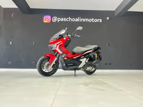 HONDA ADV 150 , Foto 2