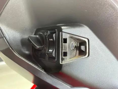 HONDA ADV 150 , Foto 15