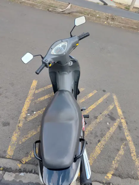 HONDA Biz 125 ES, Foto 3