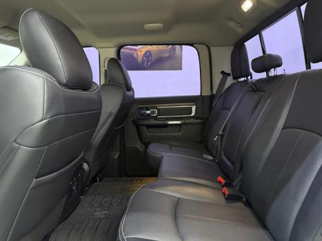 RAM 1500 5.7 V8 LIMITED NIGHT EDITION CABINE DUPLA 4X4 AUTOMTICO, Foto 11