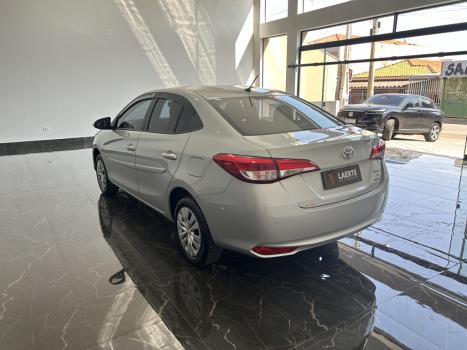 TOYOTA Yaris Sedan 1.5 16V 4P FLEX XL, Foto 4